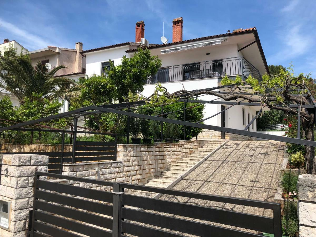 Casa Gremar Διαμέρισμα Pjescana Uvala Εξωτερικό φωτογραφία